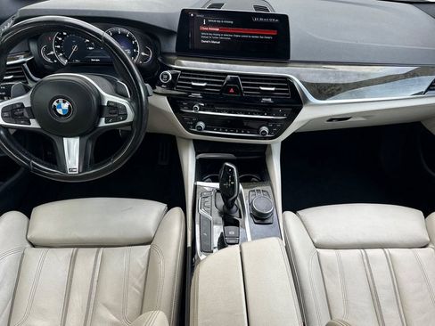 Used 2018 BMW 540i w/ M Sport Package image 14