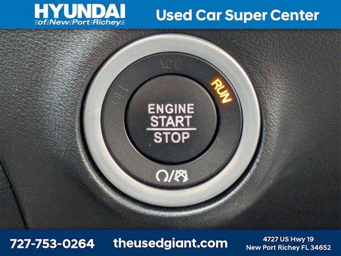 Used 2021 Dodge Challenger SXT w/ Plus Package image 34