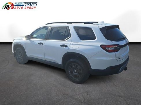New 2025 Honda Pilot TrailSport image 8