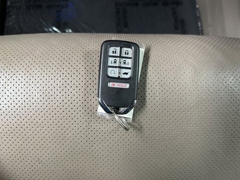 Used 2020 Honda Odyssey Elite image 51