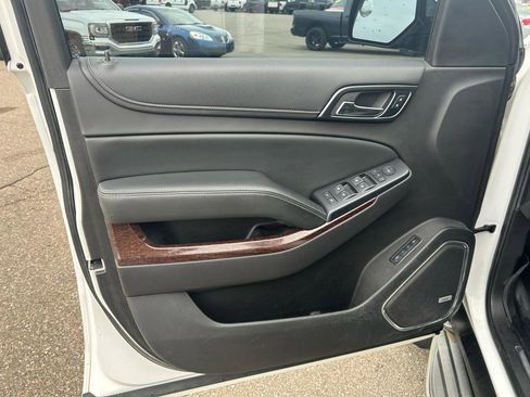 Used 2015 GMC Yukon XL SLT AWD/4WD image 16
