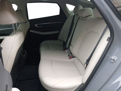 Certified 2025 Hyundai Sonata Limited image 13