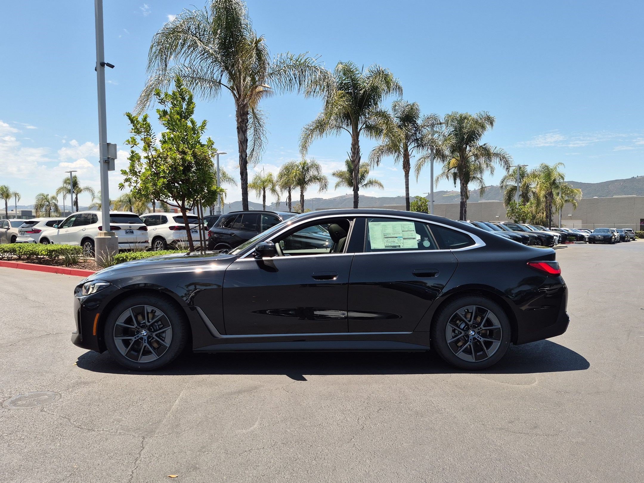 New 2026 BMW i4 eDrive40 w/ Parking Assistance Package RWD image 7