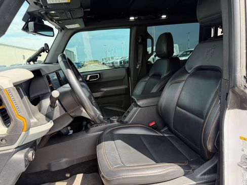 Used 2022 Ford Bronco Badlands AWD/4WD image 5