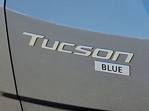 New 2026 Hyundai Tucson Blue SE image 11