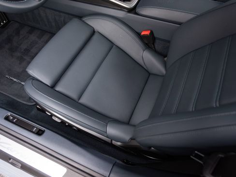 Certified 2024 Porsche 911 Carrera image 23