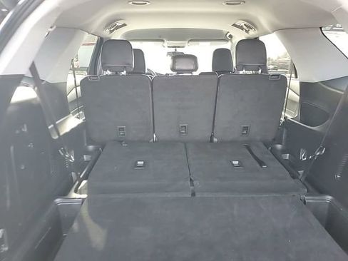 Used 2024 Ford Explorer XLT w/ Equipment Group 202A image 29