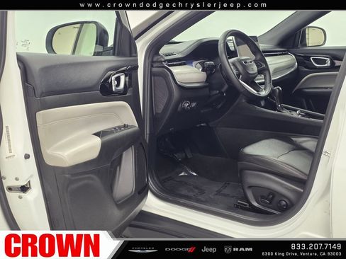 Used 2025 Jeep Compass Limited AWD/4WD image 22