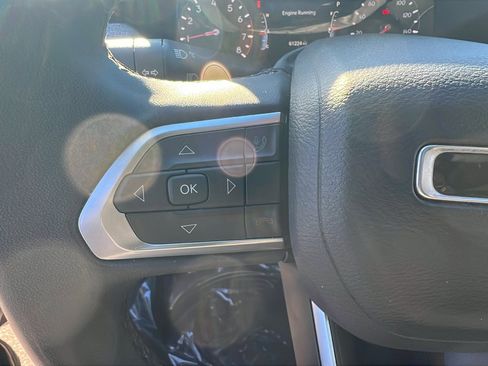 Used 2024 Jeep Compass Latitude image 26