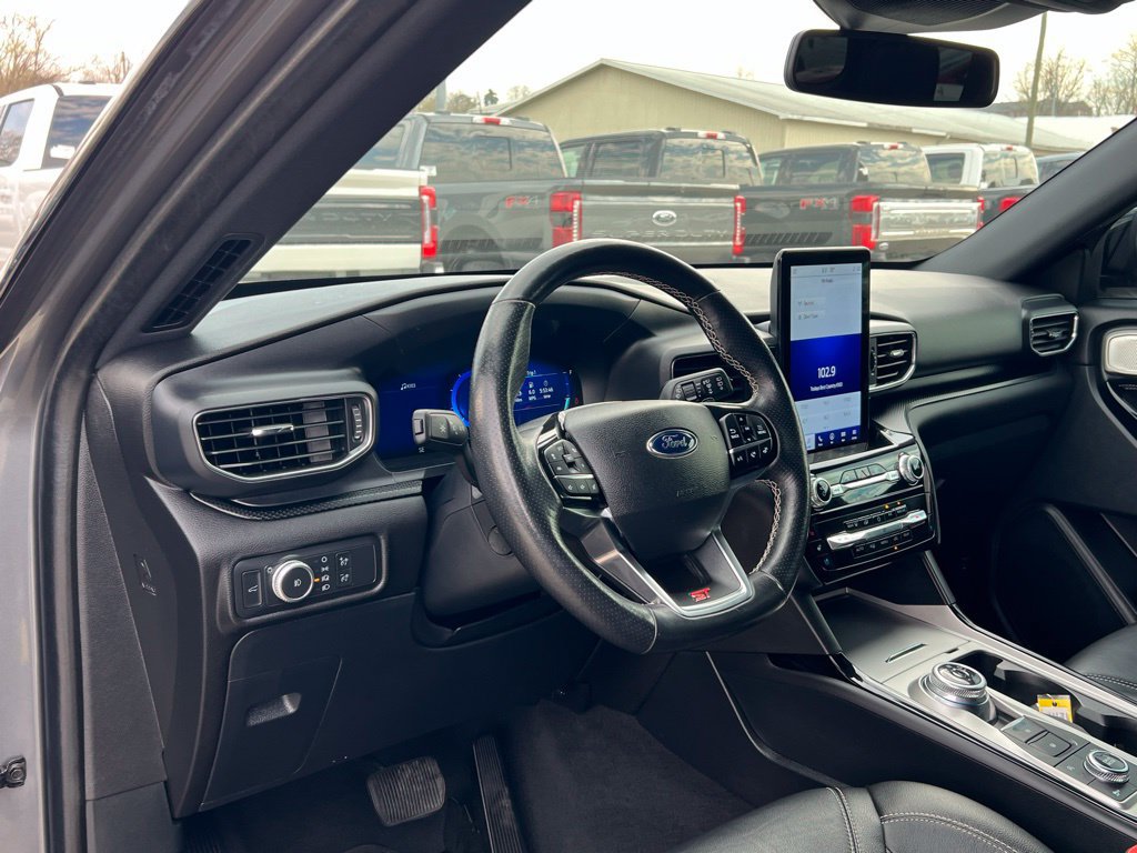Used 2022 Ford Explorer ST w/ Equipment Group 401A AWD/4WD image 12
