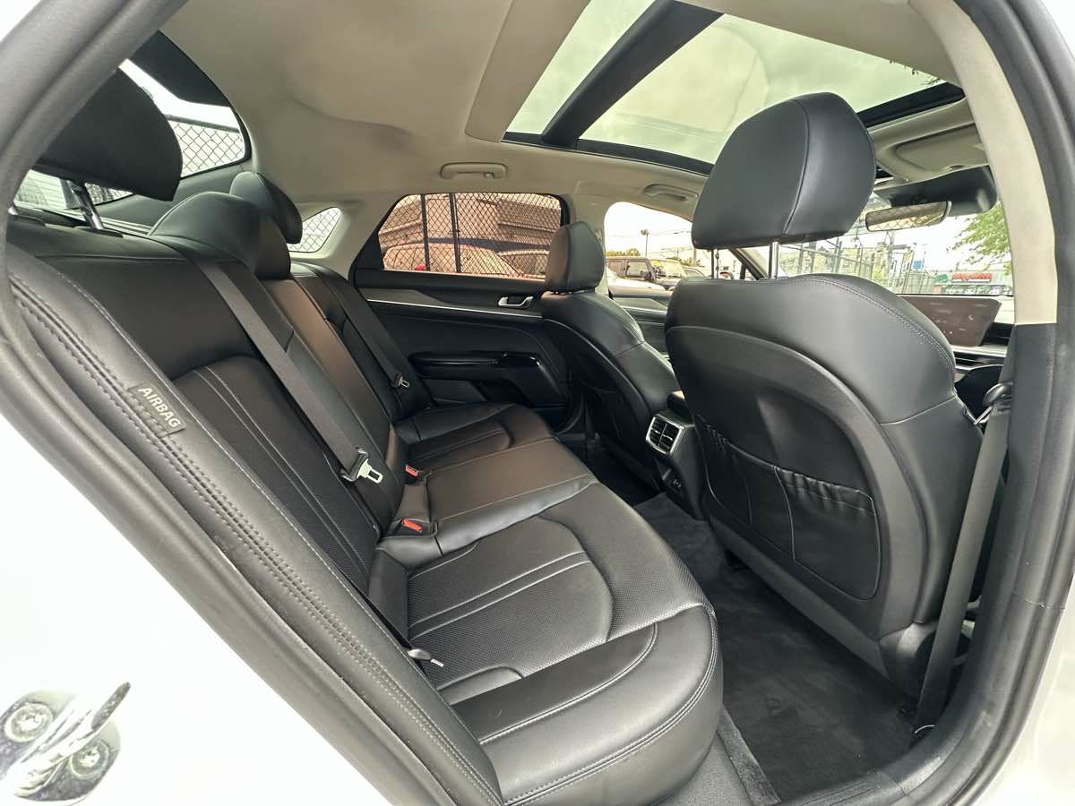 Used 2025 Kia K5 EX FWD image 36