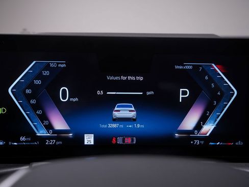 Used 2023 BMW 330i Sedan w/ Driving Assistance Package image 22