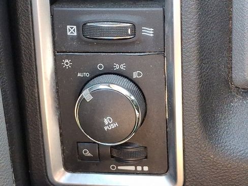 Used 2013 RAM 1500 Big Horn AWD/4WD image 25