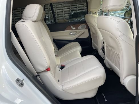 Used 2022 Mercedes-Benz GLS 450 4MATIC image 48