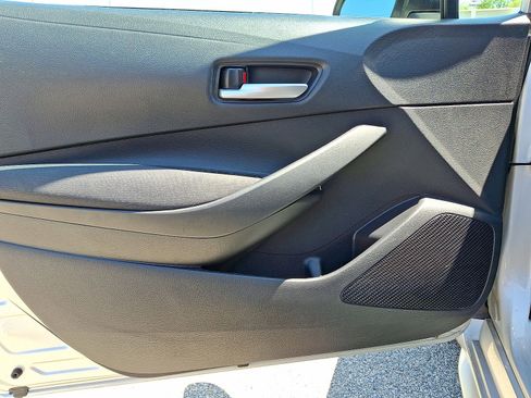 Used 2021 Toyota Corolla LE FWD image 10