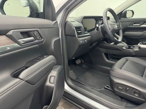 Used 2026 GMC Terrain Denali image 18