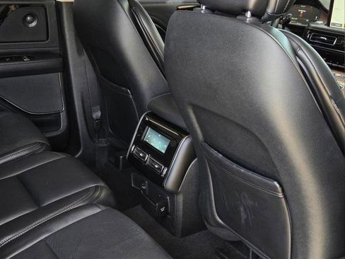 Used 2020 Lincoln Aviator Reserve w/ Elements Package Plus AWD/4WD image 31