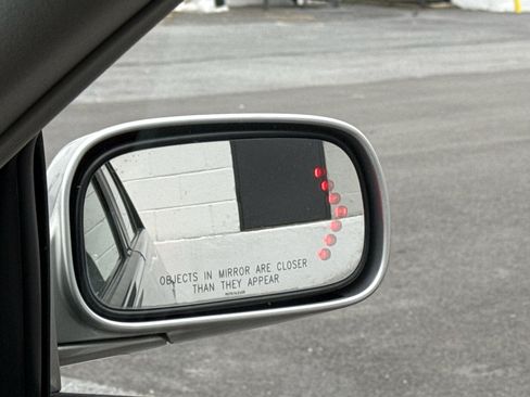 Used 2006 Cadillac DTS image 68