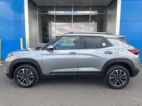New 2026 Chevrolet TrailBlazer LT w/ Driver Confidence Package image 9