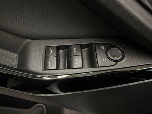 Certified 2025 Chevrolet Equinox LT image 10