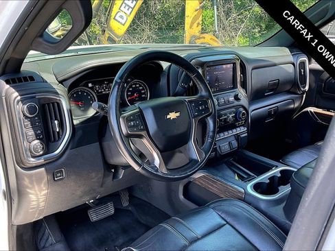 Used 2019 Chevrolet Silverado 1500 High Country w/ Z71 Off-Road Package AWD/4WD image 17