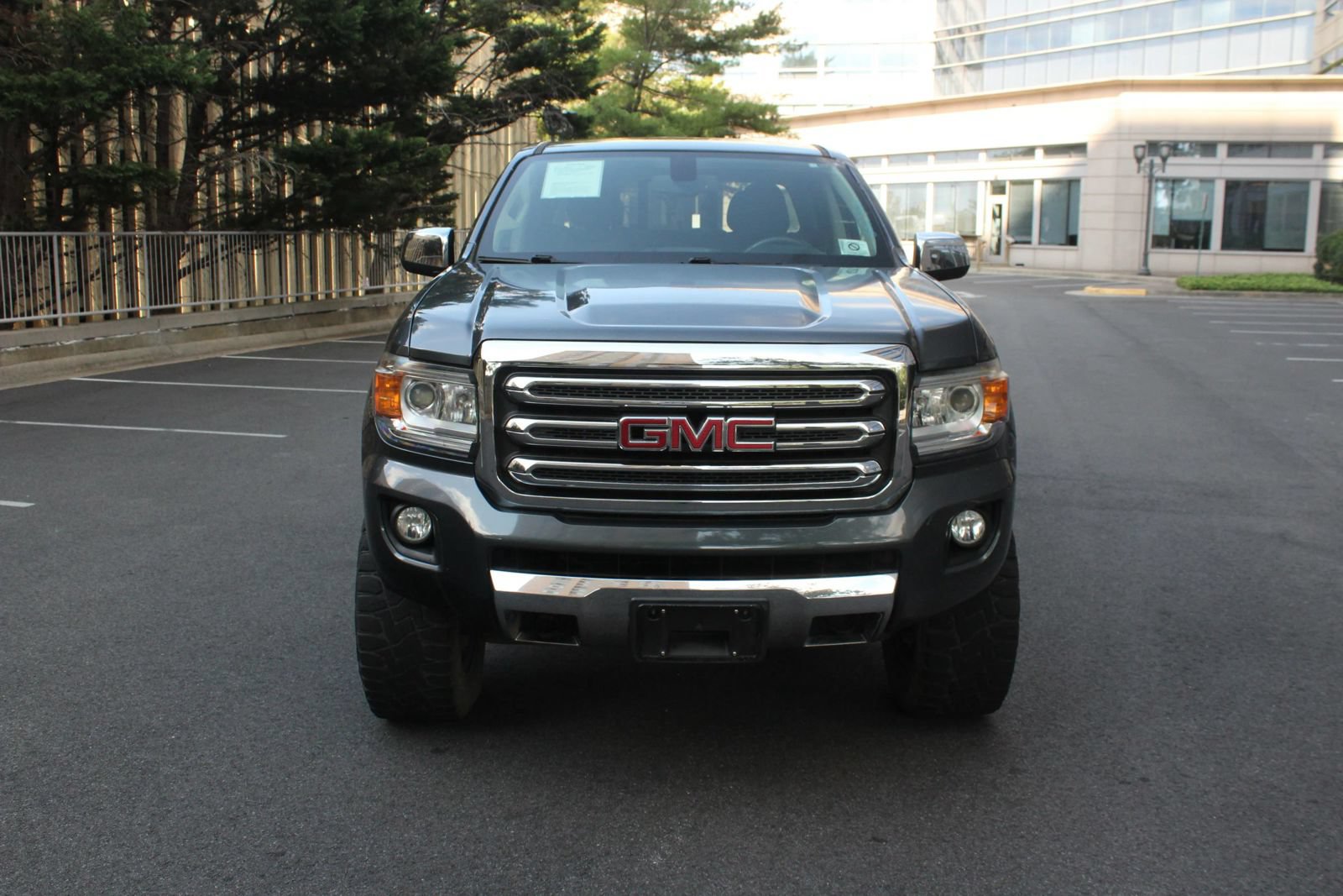 Used 2017 GMC Canyon SLT AWD/4WD image 3