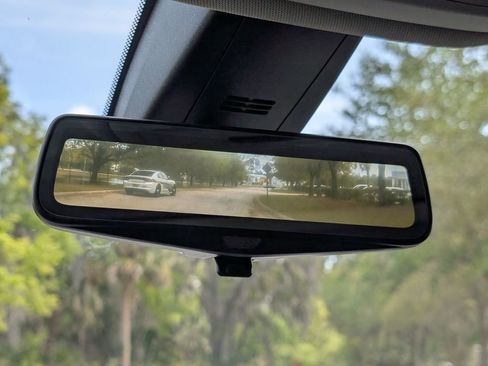 Used 2021 Chevrolet Traverse Premier w/ Redline Edition image 37