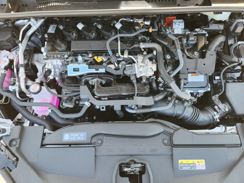 New 2027 Toyota Prius FWD image 23