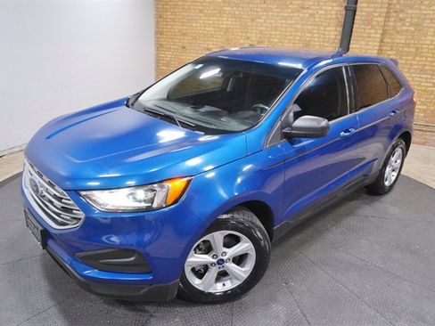 Used 2020 Ford Edge SE FWD image 2