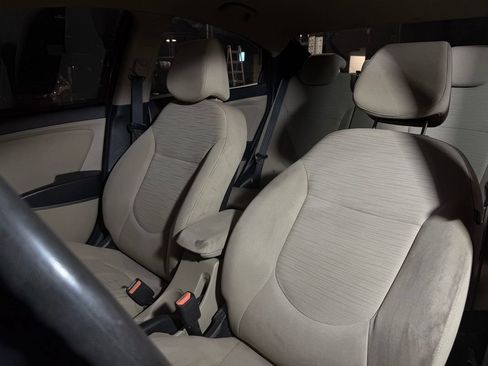 Used 2016 Hyundai Accent SE w/ Option Group 02 FWD image 10