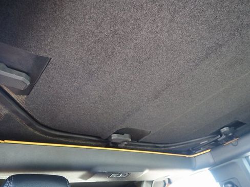 Used 2021 Ford Bronco Outer Banks image 17