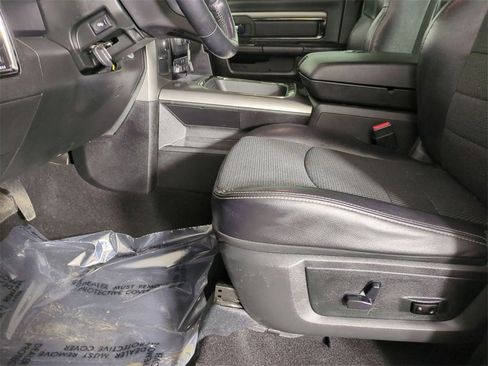 Used 2018 RAM 2500 Big Horn w/ Sport Appearance Group image 16