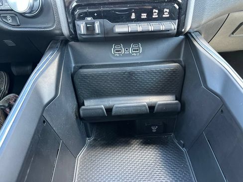 Used 2023 RAM 1500 Laramie AWD/4WD image 34
