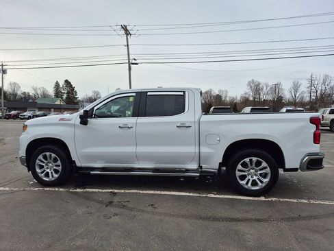 Used 2022 Chevrolet Silverado 1500 LTZ w/ LTZ Convenience Package II image 9