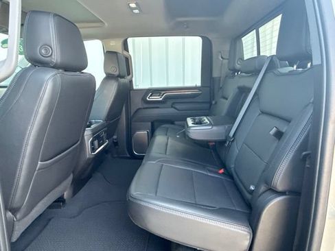 Used 2024 GMC Sierra 2500 Denali w/ Technology Package AWD/4WD image 16