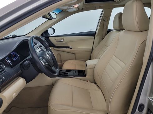 Used 2017 Toyota Camry XLE w/ Moonroof Package image 14