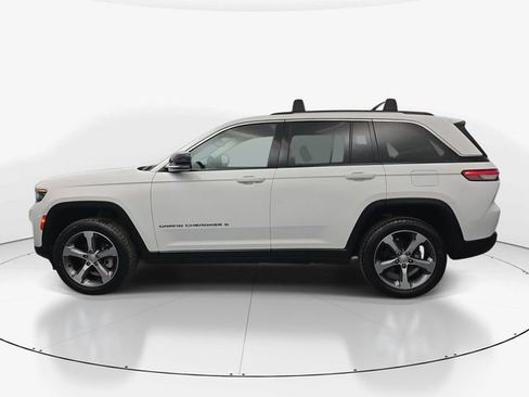 Used 2023 Jeep Grand Cherokee Limited AWD/4WD image 7