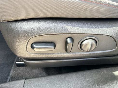 Used 2023 Chevrolet TrailBlazer RS w/ Convenience Package image 28