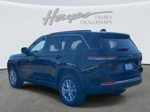 Certified 2025 Jeep Grand Cherokee Laredo X image 7