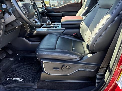 Used 2022 Ford F150 Lariat image 9