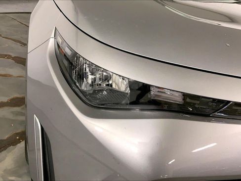 Certified 2025 Kia Soul LX w/ LX Technology Package FWD image 26