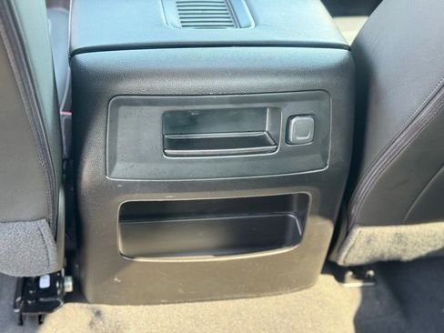 Used 2019 GMC Sierra 2500 Denali w/ Duramax Plus Package AWD/4WD image 23