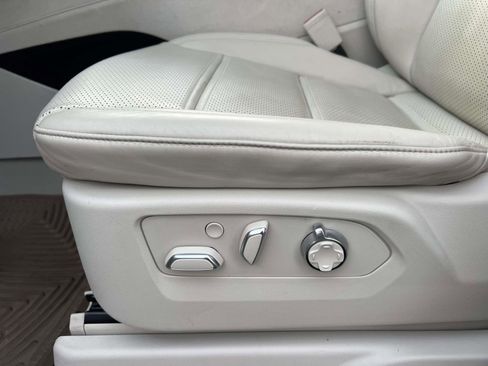 Certified 2023 Cadillac Escalade Sport Platinum image 19