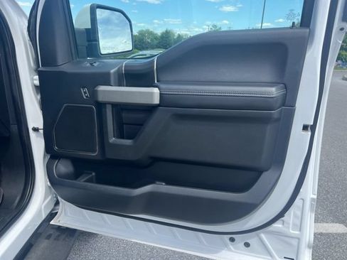 Used 2019 Ford F150 Raptor w/ Equipment Group 802A Luxury AWD/4WD image 10