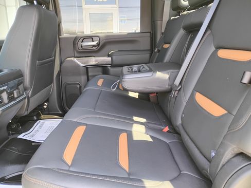 Used 2022 GMC Sierra 2500 AT4 w/ AT4 Preferred Package AWD/4WD image 18