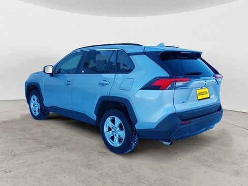 Used 2021 Toyota RAV4 XLE image 3