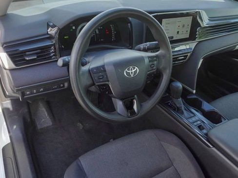 Used 2025 Toyota Camry LE FWD image 9