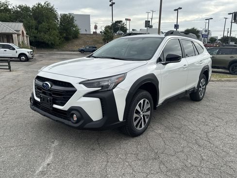 New 2025 Subaru Outback Premium image 7
