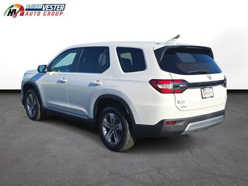 New 2025 Honda Pilot EX-L image 8