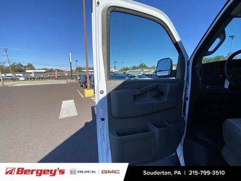 New 2025 GMC Savana 3500 Work Van w/ Driver Convenience Package image 25